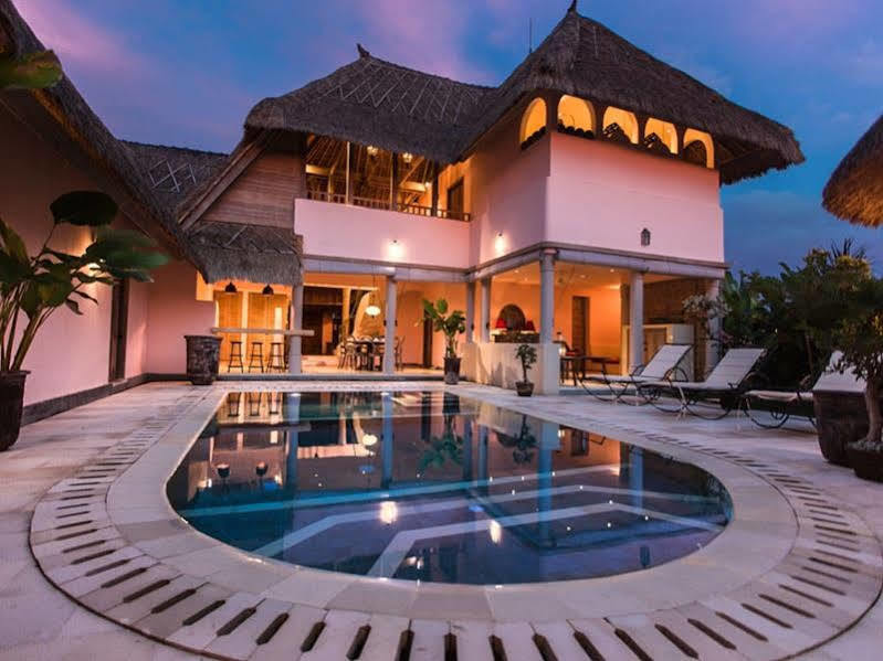 Hacienda Villas Bali Exterior photo